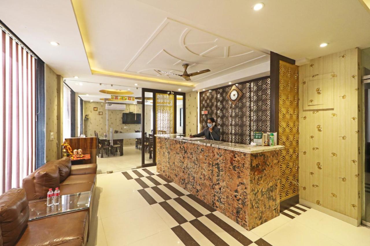 Hotel Paragon Suites 뉴델리 외부 사진